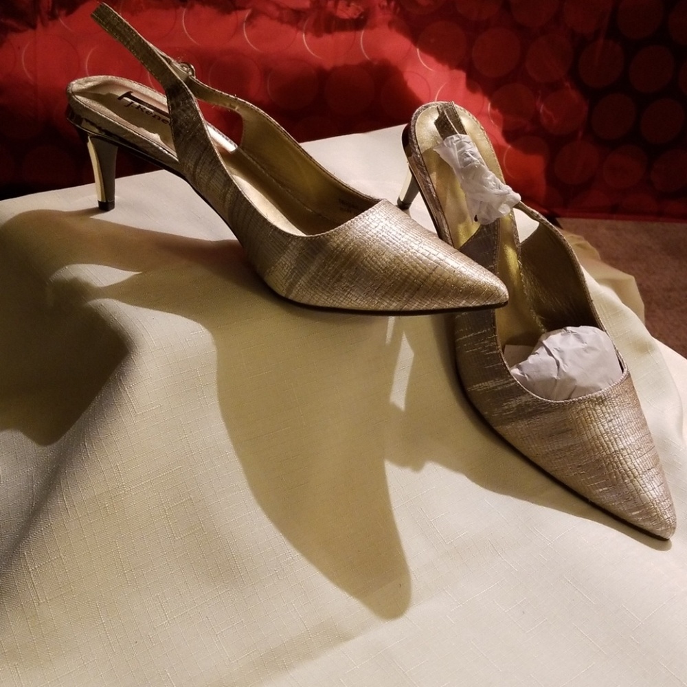 J.Renee' slingbacks